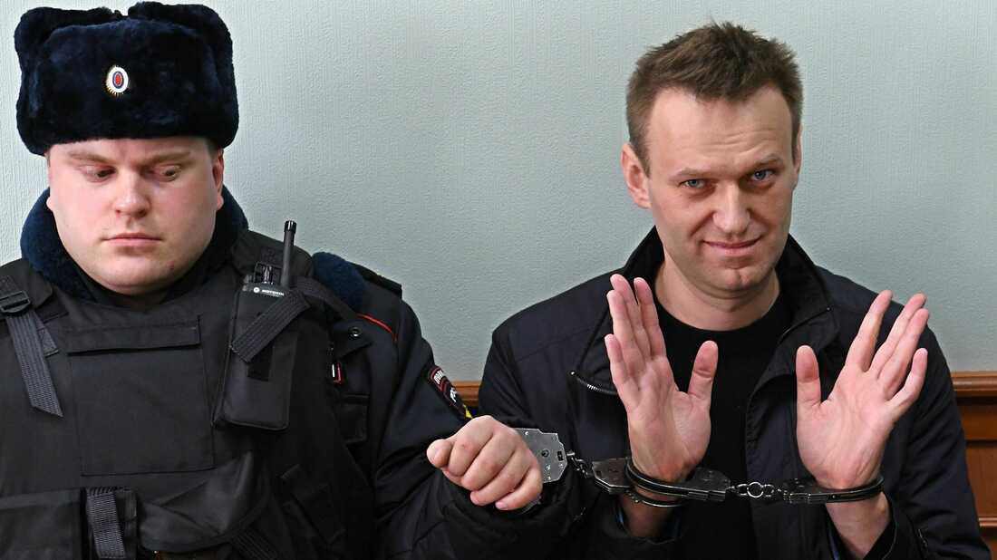 alexei-navalny-who-was-he-wide-2623d1b2328a780aaae78249a04f3011cbcd177f-s1100-c50-78767-1708151625.jpg