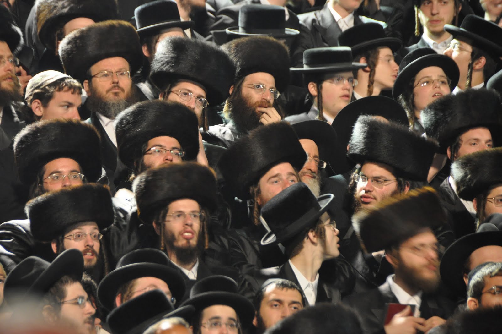 shtreimel-2b-1718863070.jpg