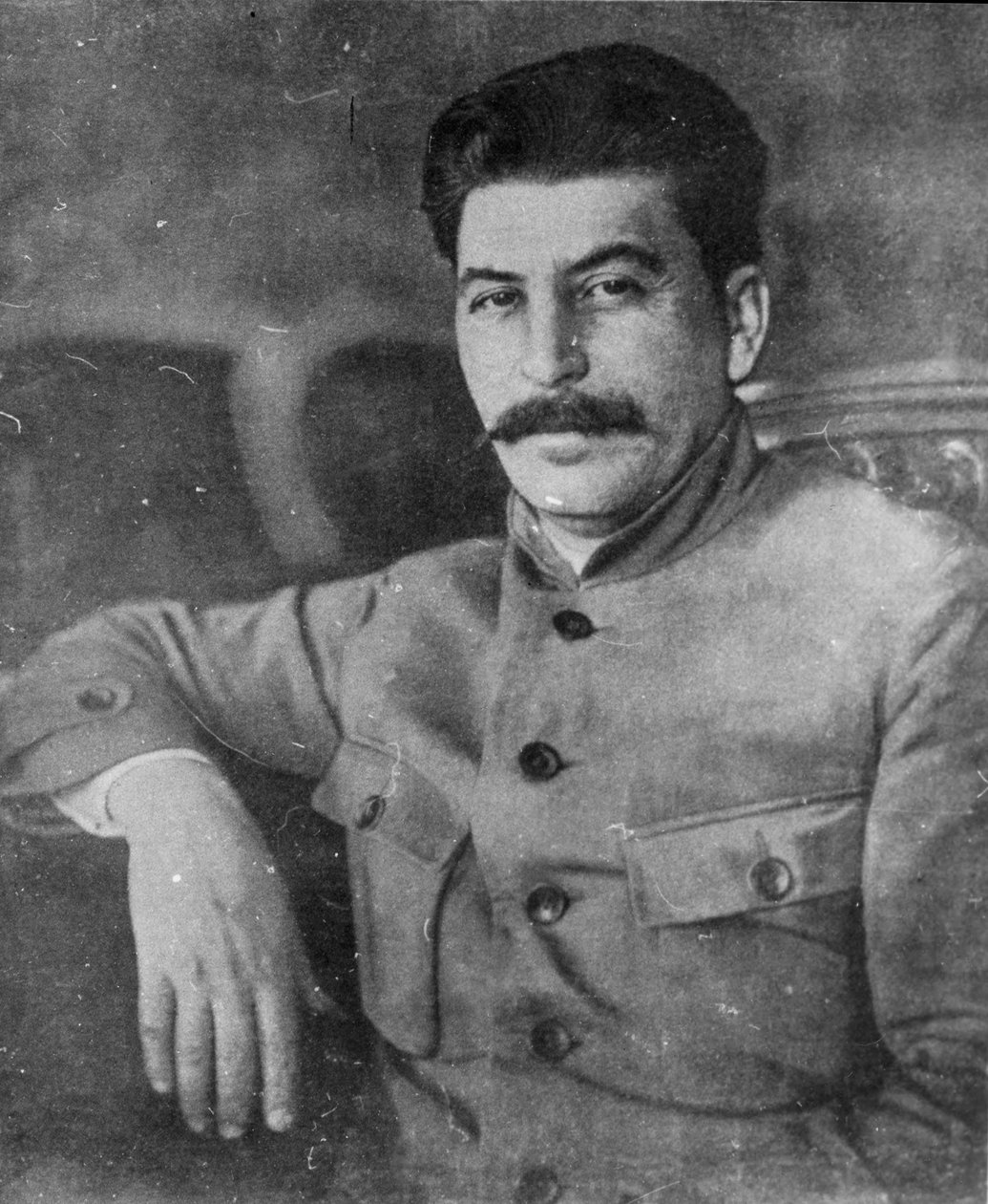 unbekannt-josef-stalin-georgian-born-soviet-communist-revolutionary-and-leader-may-1923-meisterdrucke-698077-1723535751.jpg