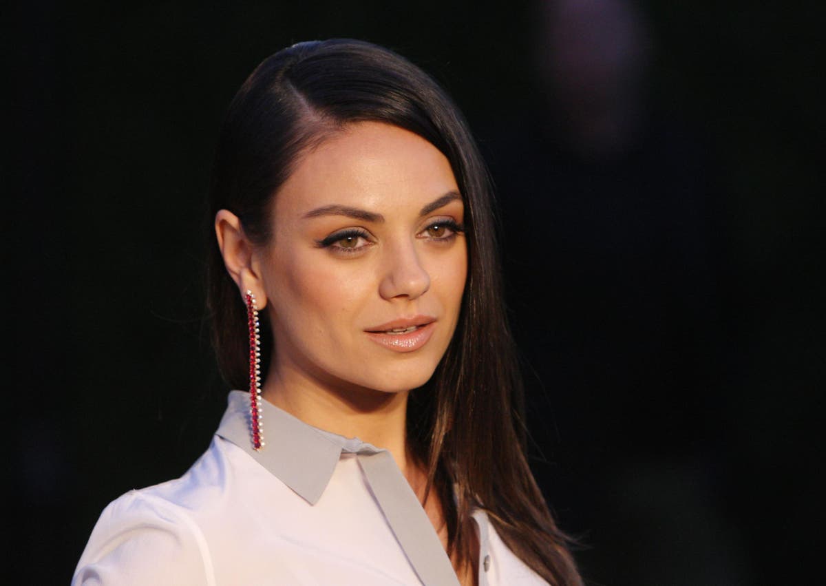 mila-kunis-1735287130.jpg